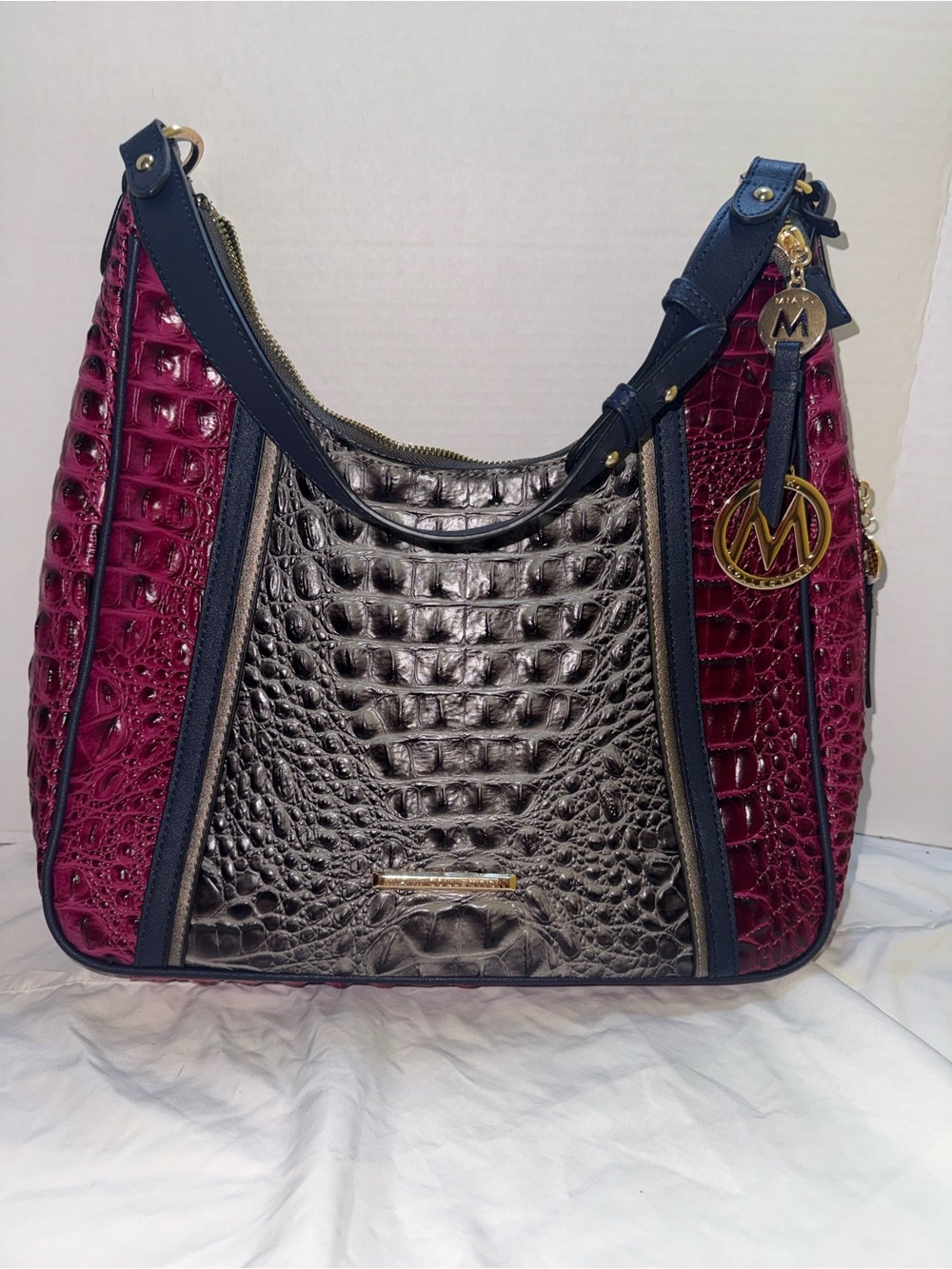 MKF collection shoulder bag
